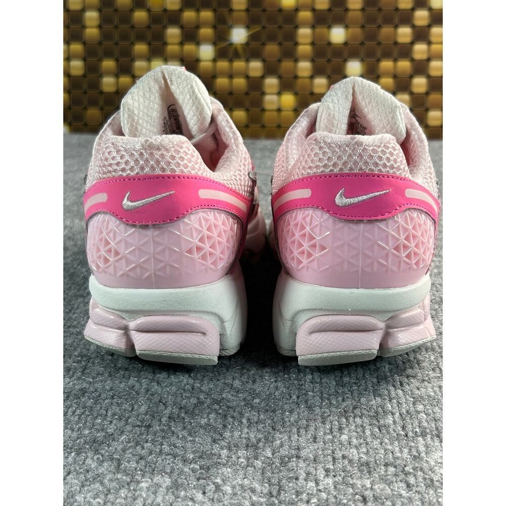 Nike Vomero 18 Women's Running Shoes Pink White Gray Size 8.5 New No Box - Picture 5 of 15